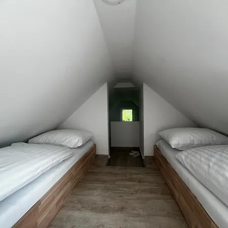 Semesterbostad Grand Cesar With Sauna & Parking *